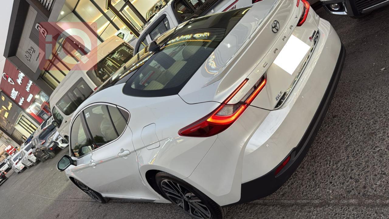 تۆیۆتا کامری